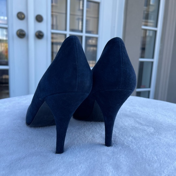 Designer Blue suede shoes ๐ - Picture 5 of 7